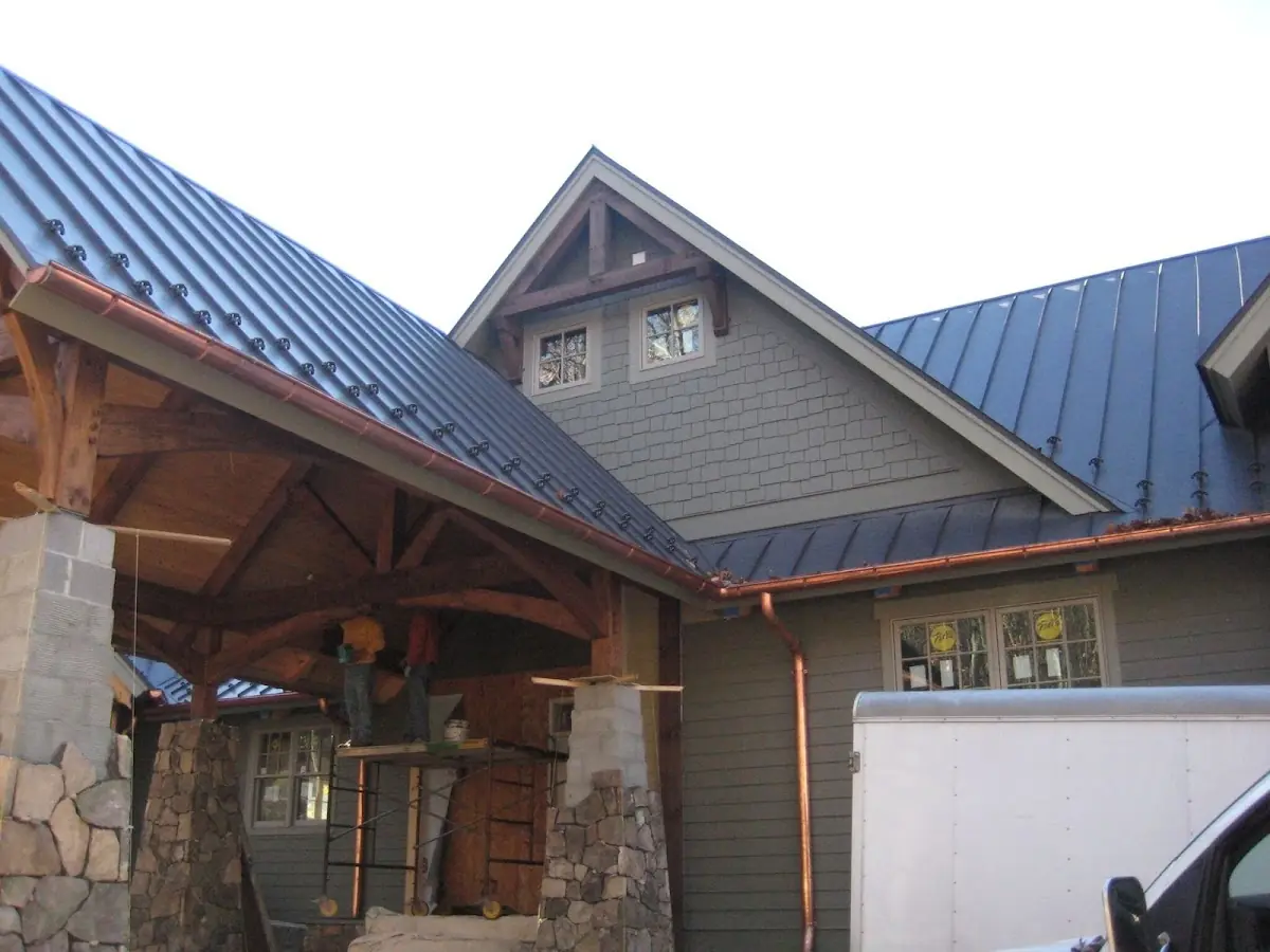 Craftsman Roofing team delivering quality roofing work in Roswell